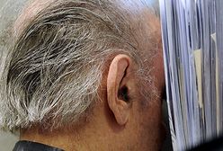 Potwór się wstydzi?