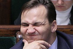 Radosław Sikorski zrobił Minę Miesiąca!