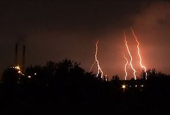 Niebo pieści prądem