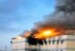 Więzienie w płomieniach