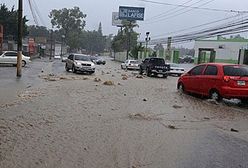 Ulewne deszcze i potężny wiatr