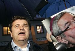 Serdelki zawisły na krzyżu