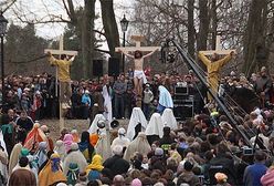 Jezus umiera na krzyżu