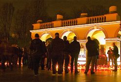 Polacy żyją tragedią spod Smoleńska