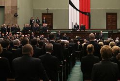 Cały sejm na czarno