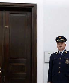 Co kryje pokój 122 w sejmie?