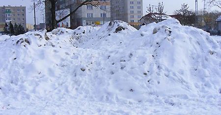 Hałdy śniegu