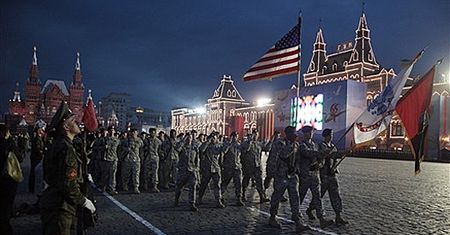 Maszerują pod czerwoną gwiazdą
