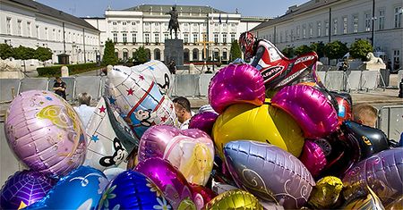 Cyrk pod krzyżem
