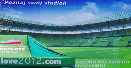 Budowa stadionu we Wrocławiu