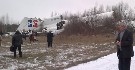 Tu-154M pierwsze usterki miał 8 minut po starcie