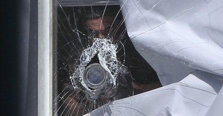 Grozi, że wysadzi się z 12-latką