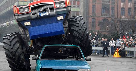 Monster truck w Polsce