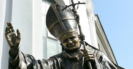 Jan Paweł II ze spiżu