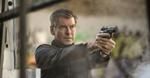 Pierce Brosnan chce zabić Millę Jovovich