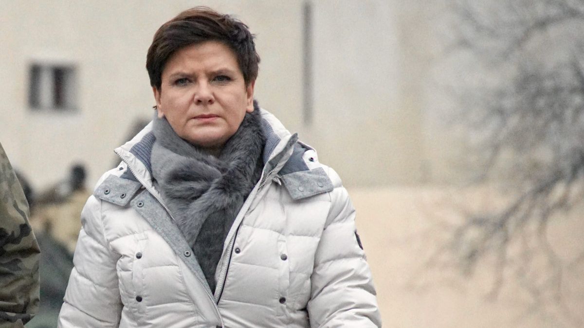 Beata Szydło grzmi na Twitterze