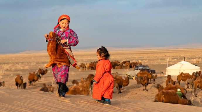 Mongolia. Pomiędzy niebem a ziemią