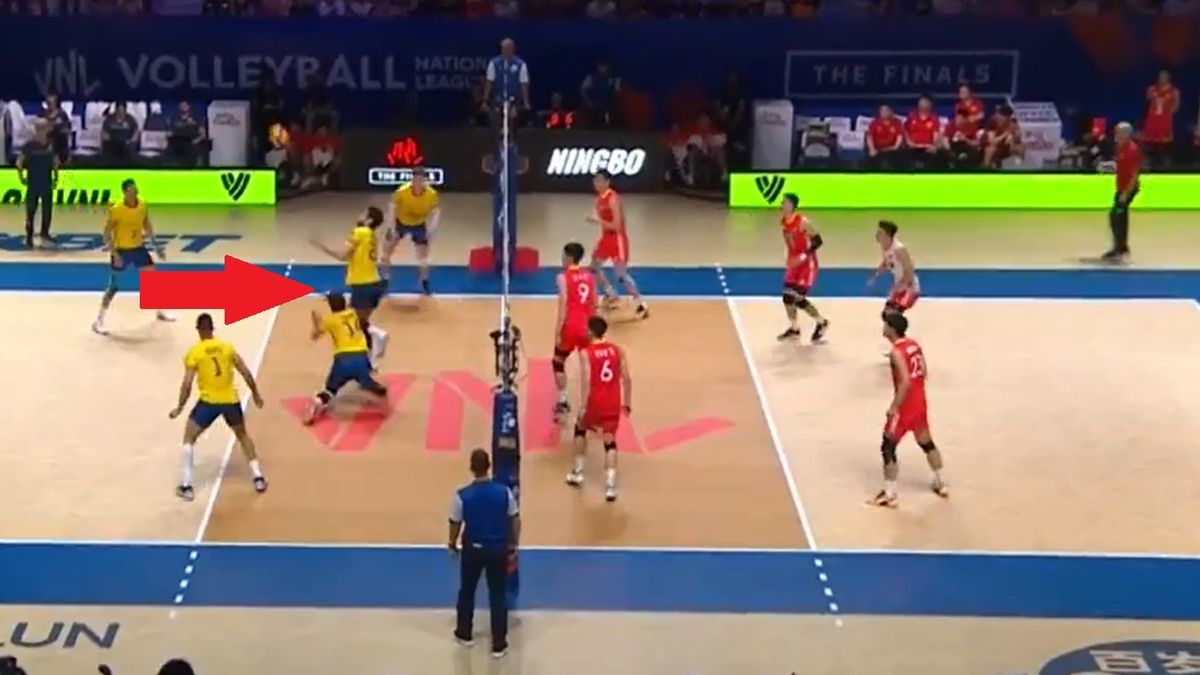 Twitter / Volleyball World / Siatkarze reprezentacji Brazylii w ćwierćfinale Ligi Narodów