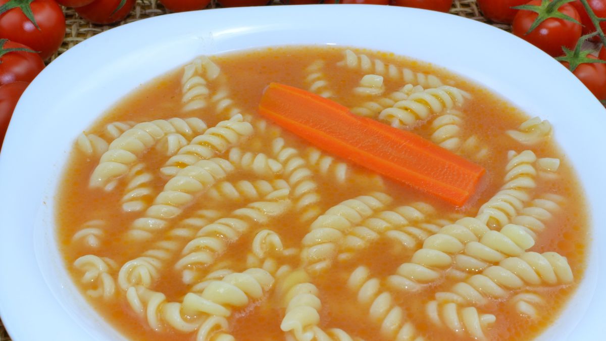 Ten dodatek podkręci smak zupy pomidorowej