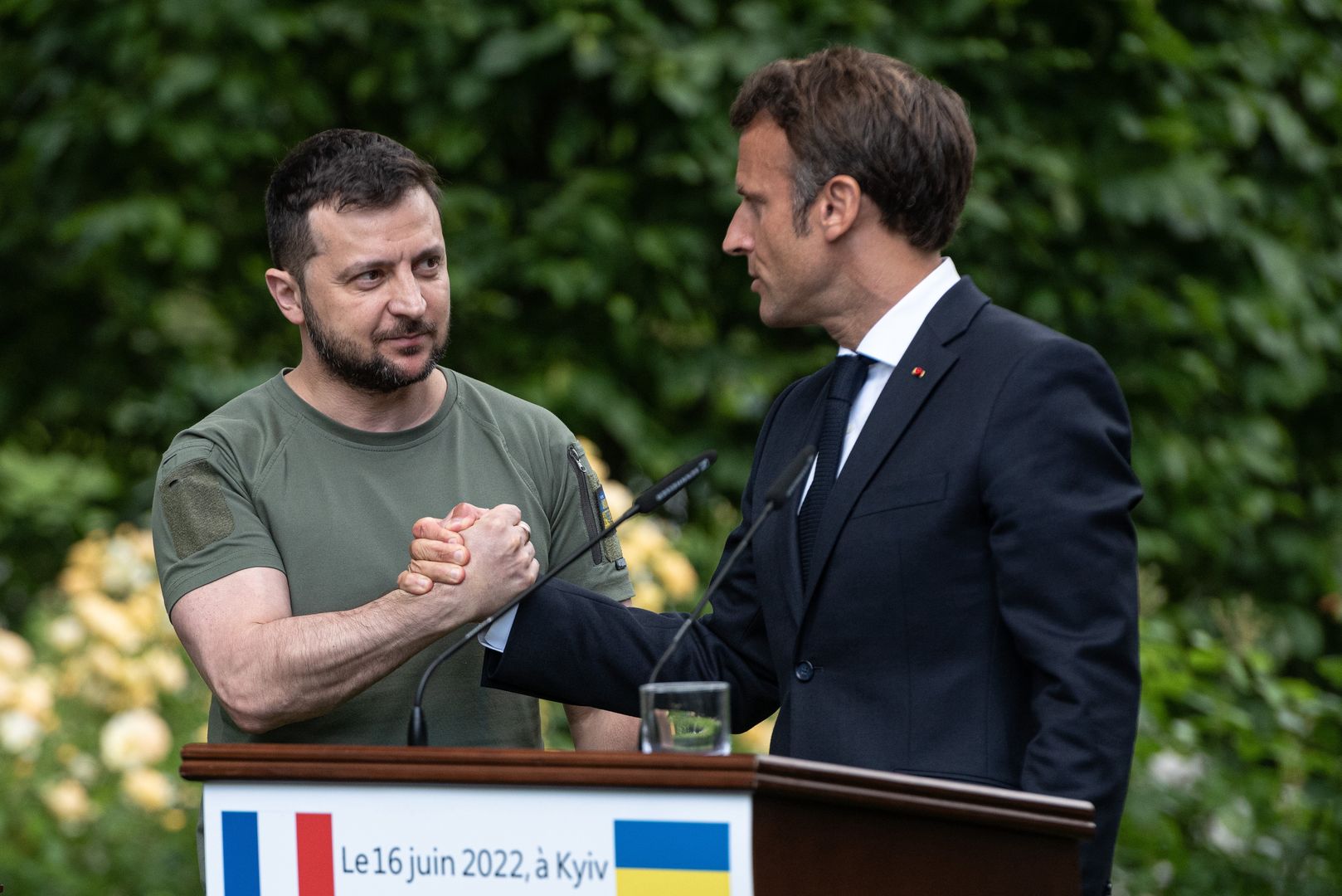 Przywódcy krajów UE przybyli na spotkanie z prezydentem Ukrainy w garniturach