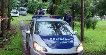 Miał zabić rodziców. Śledczy mówią, co znaleziono w aucie 28-latka