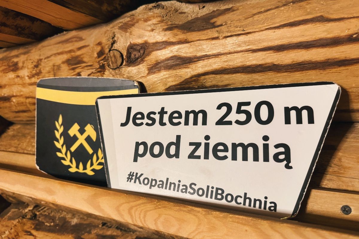 Zwiedzanie odbywa się 250 m pod ziemią