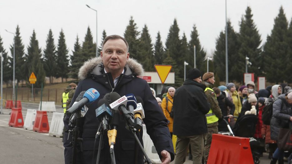 Prezydent Duda: rosyjskie wojska i czołgi cały czas gromadzą się w pobliżu Kijowa
