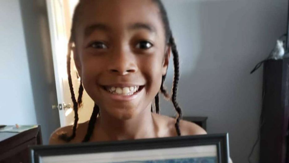 10-letni Jaydyn Carr dość szybko nauczył się, na czym polega inwestowanie. Dzięki swojej mamie na akcjach Gamestopu zarobił 3200 dolarów