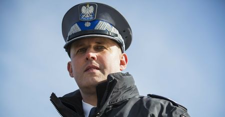Oddali złamany telefon. Kluczowy dowód w sprawie zniszczony
