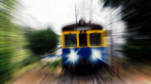 Z komórką pociągiem - raport UKE 1