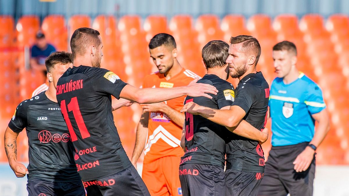 WP SportoweFakty / Karol Słomka / Na zdjęciu: piłkarze Odry Opole