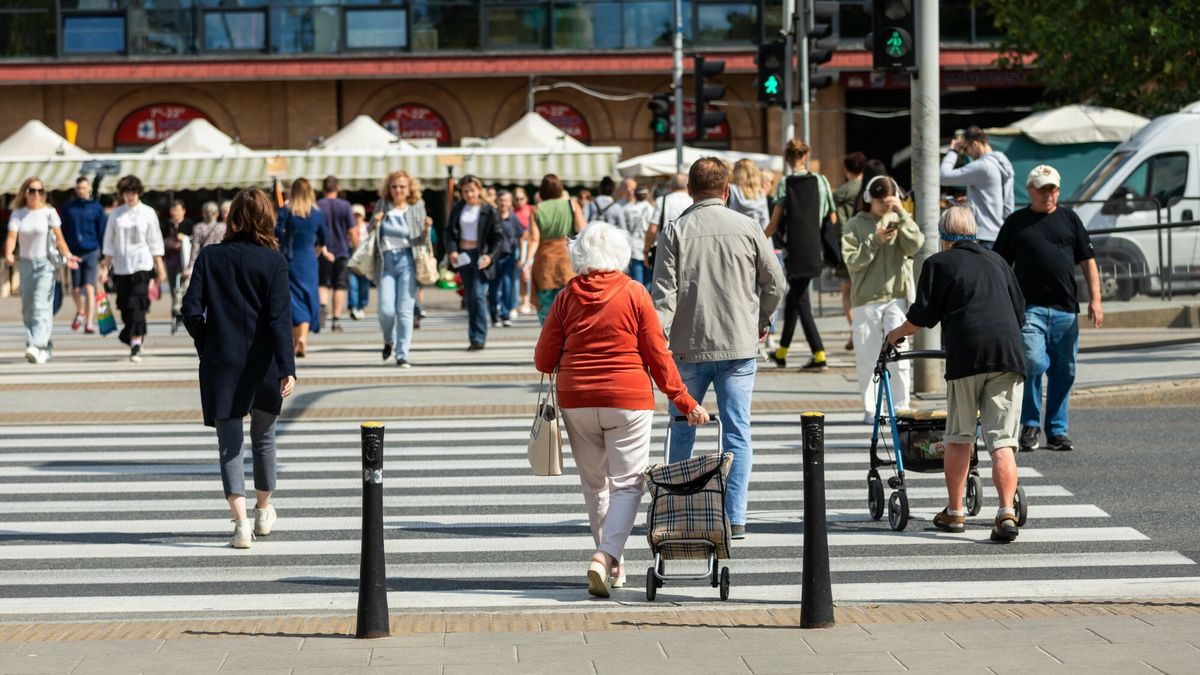 Pensja na poziomie blisko 7 tys. zł brutto wciąż dla wielu Polaków jest nieosiągalna