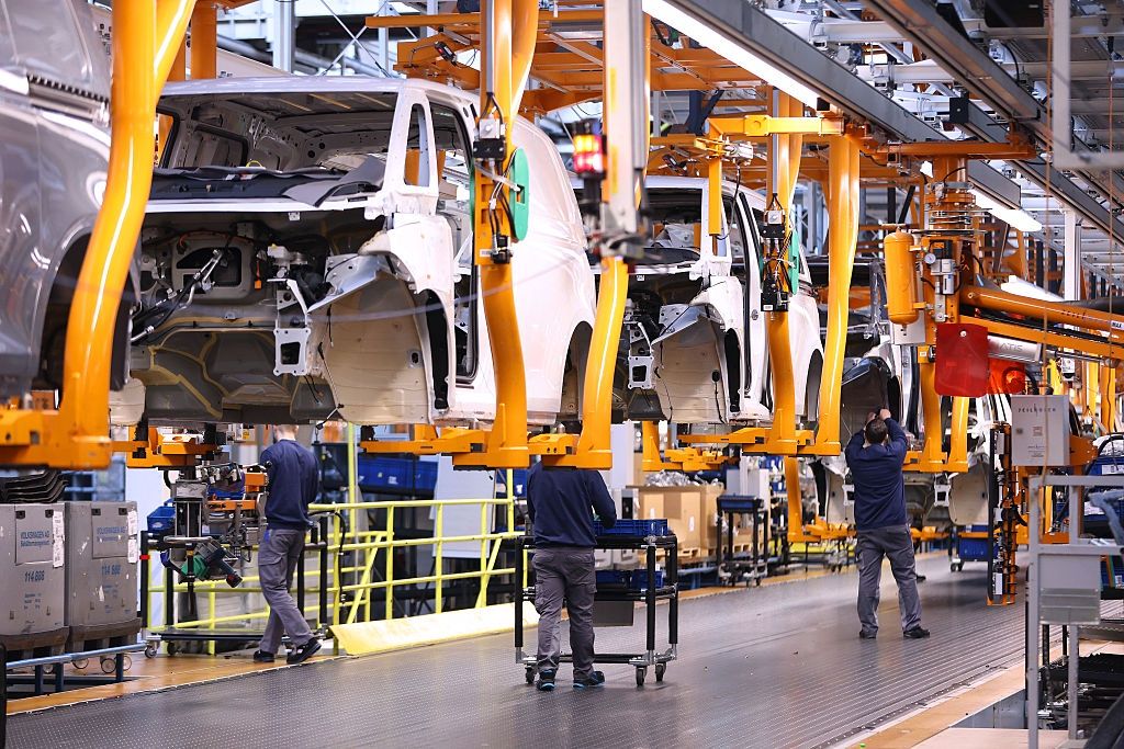 Volkswagen na krawędzi: masowe zwolnienia i protesty związkowców