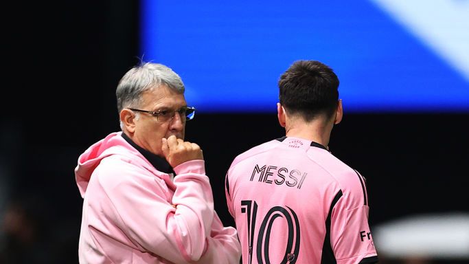 Getty Images / Francois Nel / Na zdjęciu: Gerardo Martino i Leo Messi