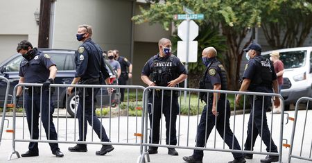 Amerykańskie służby weszły do chińskiego konsulatu w Houston