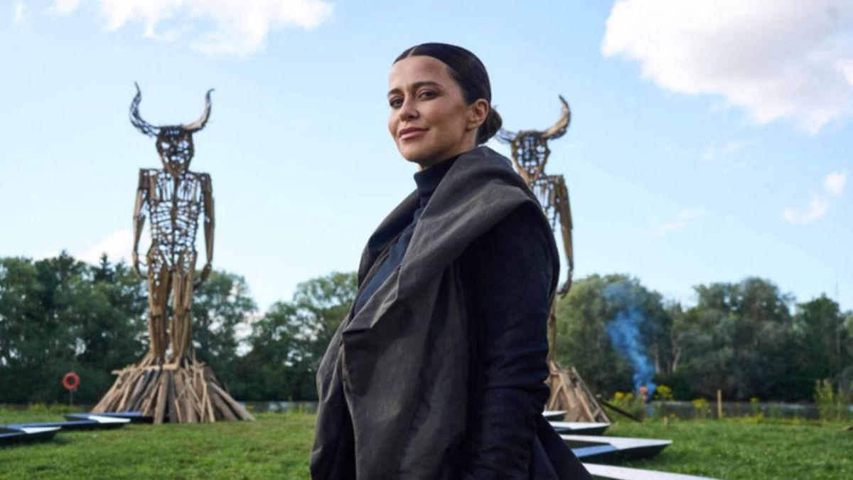 Malwina Wędzikowska to prowadząca program The Traitors. Zdrajcy