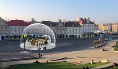McDonald's postawił śnieżną kulę w centrum Lublina