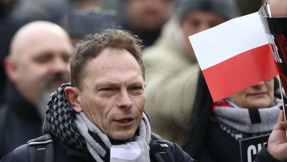 Działacz Lotnej Brygady Opozycji pozwał Holecką. "TVP łże jak PiS"