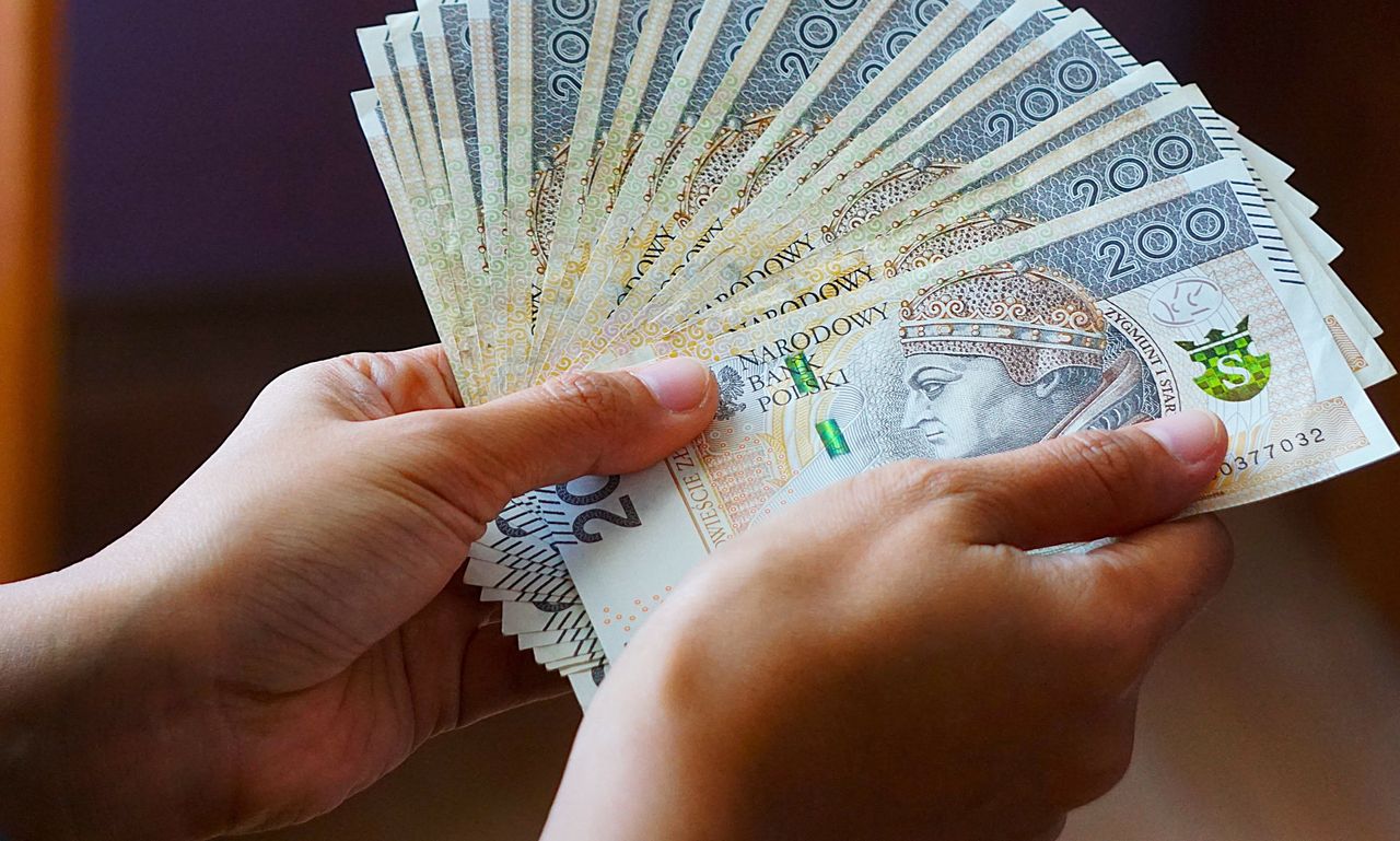Robisz przelew małżonkowi? Uważaj, co wpisujesz w tytule