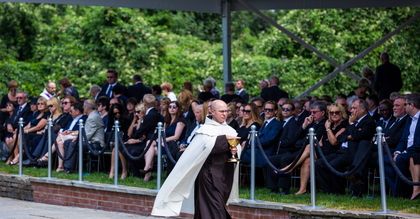 Pogrzeb Jana Kulczyka przyciągnął tłumy gości. "Byłeś artystą biznesu i życia"
