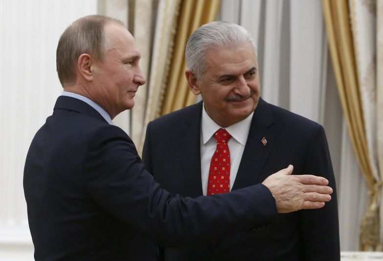 Na zdjęciu Władimir Putin i turecki premier Binali Yildirim