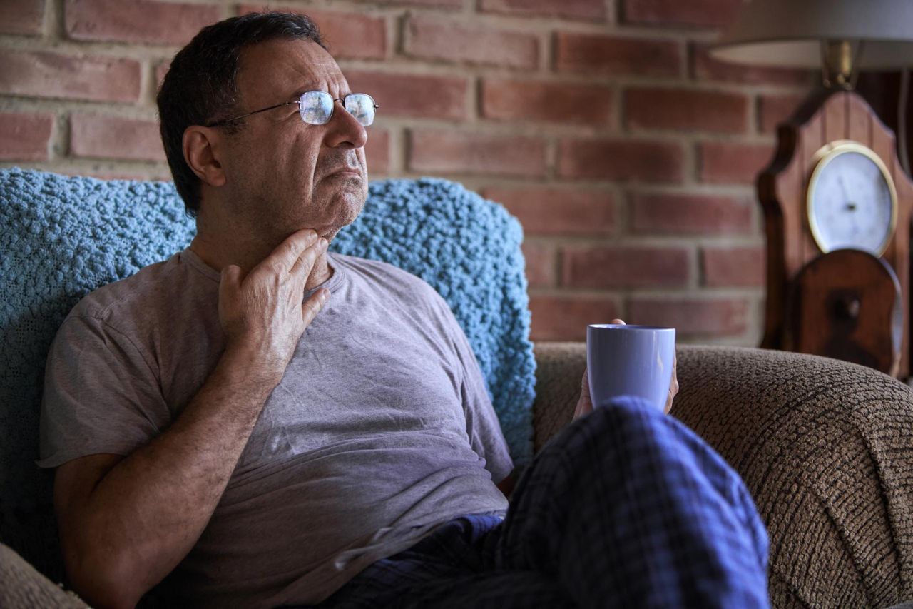 1 osoba zaraża 3 kolejne. Aż 30 proc. hospitalizowanych seniorów umiera w ciągu roku