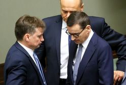 Nerwowo na Nowogrodzkiej. "Robią to samo, co z Gowinem"