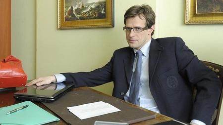 Paweł Okraska jako serialowy Michał Łagoda