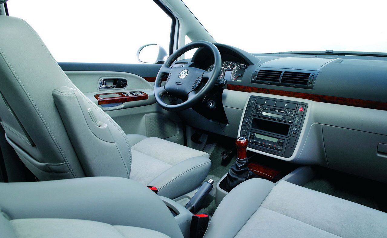 Volkswagen Sharan po liftingu Wnętrze