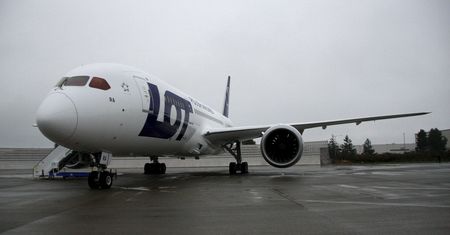 Dreamliner wylądował w Warszawie