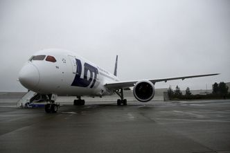 Dreamliner wyląduje w Warszawie. Pierwszy rejs komercyjny w grudniu