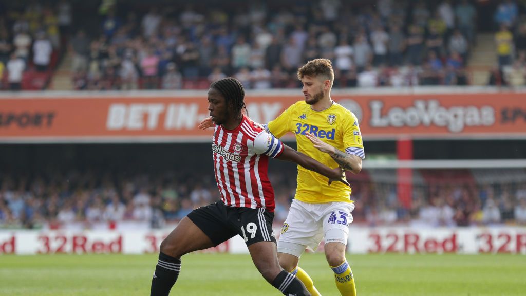 Getty Images / John Patrick Fletcher/Action Plus / Na zdjęciu: Romaine Sawyers i Mateusz Klich