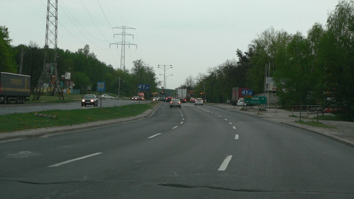 Warszawa. Skrzyżowanie ulicy Marsa i Żołnierskiej