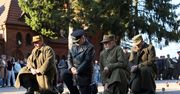 Upamiętnili ofiary zbrodni katyńskiej. Ulicami Koszalina przeszedł Marsz Cieni